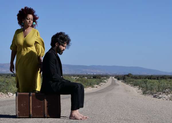 Jihane..Assaad @Jean Baptiste Liotard 1 - Jihane Bougrine sort « Serek F’Bir » aux côtés d'Assaad Bouab