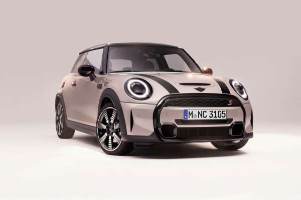MINI Hatch 3 portes - Nouvelles MINI Hatch 3 & 5 portes et nouveau MINI Cabrio