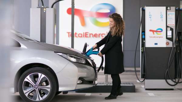 Total station de bornes de recharge 1057926 - TotalEnergies Marketing Maroc : le résultat net social en retrait de 60% à fin juin