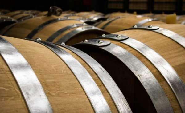 tonneauxsbm2 640x392 1 - Boissons: SBM se recentre sur le vin et le renforcement de ses marges