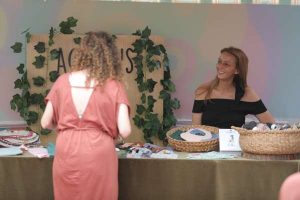 3Q4A2537 300x200 - 3Q4A2537