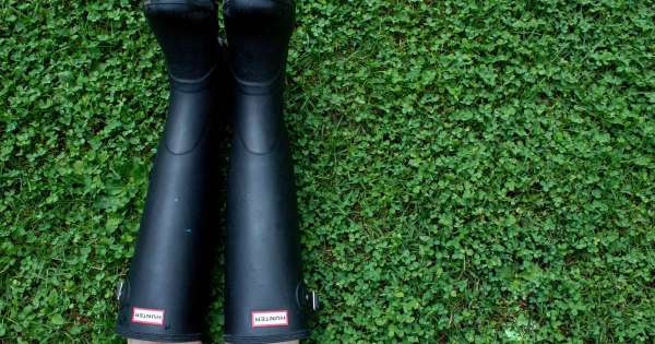 2d10d2d 388996528 00 image generique bottes tendance - [Publireportage] Les bottes : l’indispensable de la mode automne-hiver