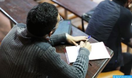 etudiant 504x300 1 - Faculté de droit de Rabat-CDG Développement : Lancement d'un système de formations en alternance