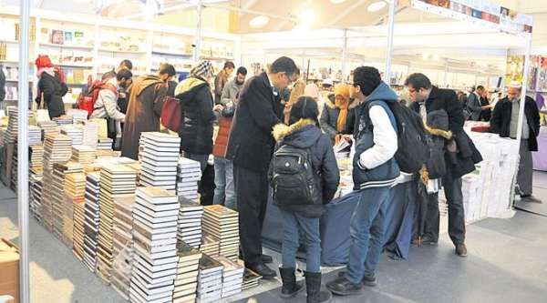 1581074448siel 2017 059 I8JRjCu - Culture: le salon du livre déplacé de Casablanca à Rabat !