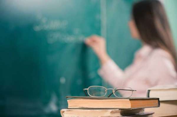enseignant - Recrutement des enseignants: Benmoussa persiste et signe