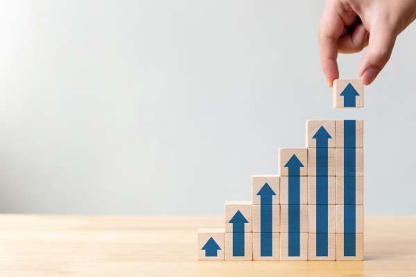 Selon lInsee croissance francaise progresse 04 premier trimestre 2021 0 - Maroc: La croissance à 0,7% en 2022 (BAM)