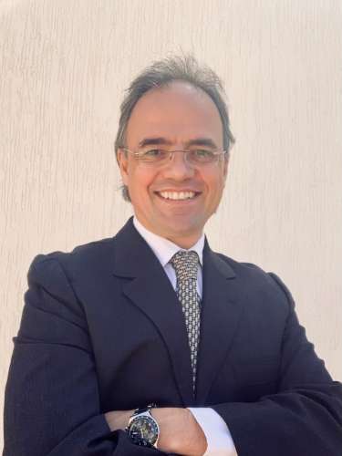 Soufiane Erraji - Soufiane Erraji signe un nouveau livre « Le manager EPIC™, un modèle de management positif pour développer vos équipes et atteindre vos objectifs »
