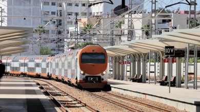 train oncf 390x220 - Près de 600.000 voyageurs transportés par bus et 900.000 par train durant la période de l’Aïd al-Adha (ministre)