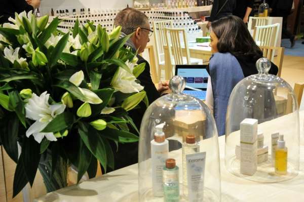 000243672 5 - L’exportation des produits cosmétiques Bio en discussion