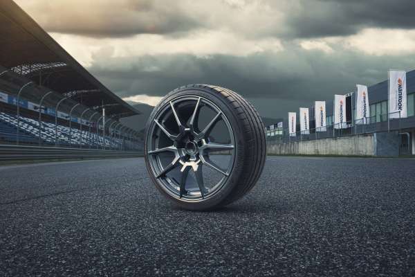 Visuel Hakook Pneu - Pneus: Hankook installe une antenne commerciale au Maroc