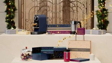 HWW2201 NESPRESSO22 store kv06 ol 4x5 RGB e1667915082762 390x220 - Nespresso et le célèbre Chef de la pâtisserie Française Pierre Hermé, associent leurs arts pour annoncer une collection festive de cafés et créations gourmandes, à l’occasion des fêtes de fin d’année