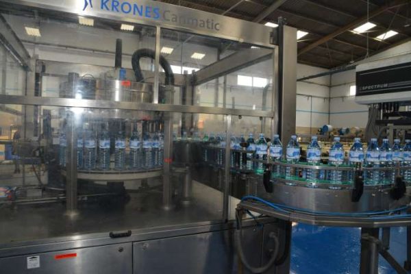 ligne de production AS 600x400 - La société des Eaux Minérales Al Karama annonce un investissement de 35 MDHS dans son unité de production d’Ait Melloul à Agadir et lance les petits formats de bouteilles sur le marché