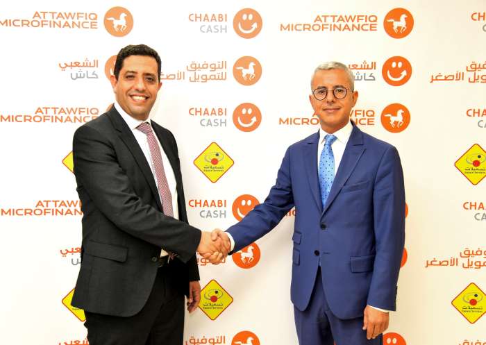 Hicham KHARROU Directeur General Attawfiq Microfinance et Omar EL MGHARI IDRISSI Directeur General M2T - Inclusion financière : Chaabi Cash et Attawfiq Microfinance s’associent pour le déploiement d’une offre multiservices