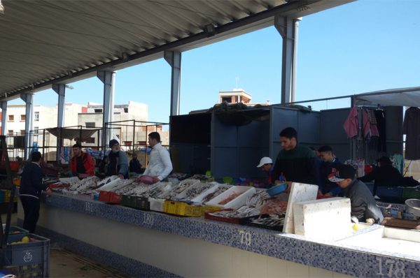 marche de proximite tanja balia 3 600x398 - Tanger: l’anarchie menace les marchés de proximité