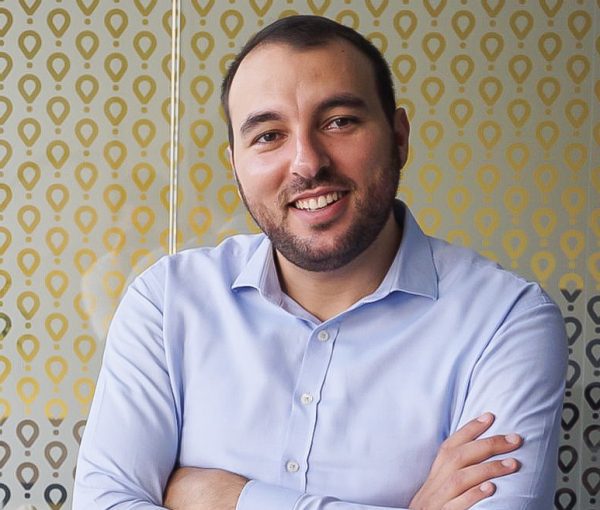 Le “Take away” pendant Ramadan : Interview avec le directeur général de Glovo-Maroc, Hamza Naciri Bennani Hamza Naciri Bennani e1681736981266 600x510 - Le “Take away” pendant Ramadan : Interview avec le directeur général de Glovo-Maroc, Hamza Naciri Bennani