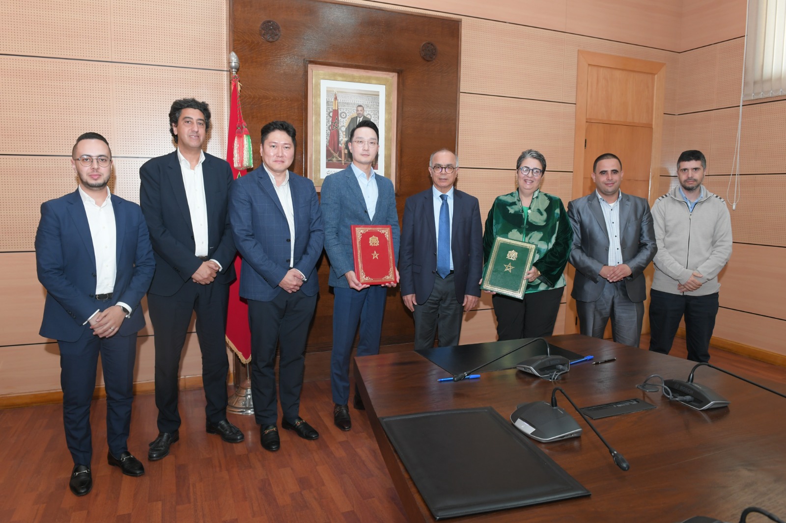 Le Ministre de lEducation Nationale et le President de Samsung Electronics Maghreb Arab renouvellent leur engagement a soutenir la digitalisation de leducation lors dune rencontre officielle - Le Maroc organise pour la quatrième fois le programme Samsung Innovation Campus