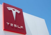 Tesla s’installe officiellement au Maroc et lance ses Model 3 et Model Y lors d’un événement à Casablanca Tesla e1652699922445 220x150 - Tesla s’installe officiellement au Maroc et lance ses Model 3 et Model Y lors d’un événement à Casablanca