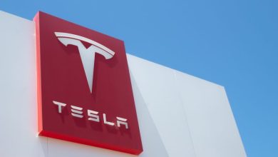 Tesla e1652699922445 390x220 - Tesla voit ses ventes chuter de 49 % en Europe au profit des marques chinoises