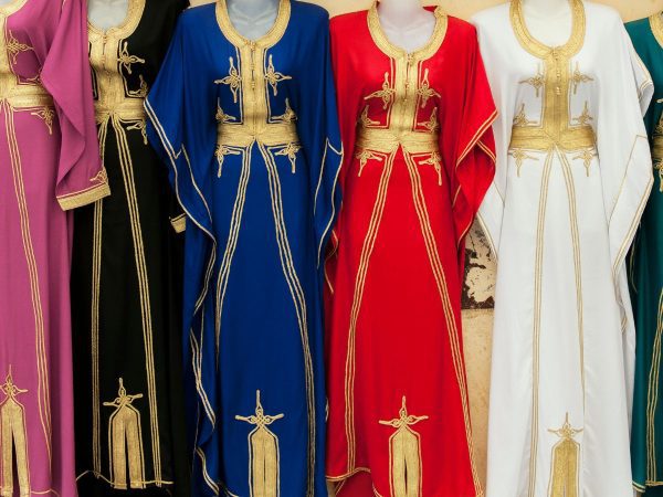 vetements traditionnels du Maroc 600x450 - Le Ramadan redonne de l’éclat aux habits traditionnels