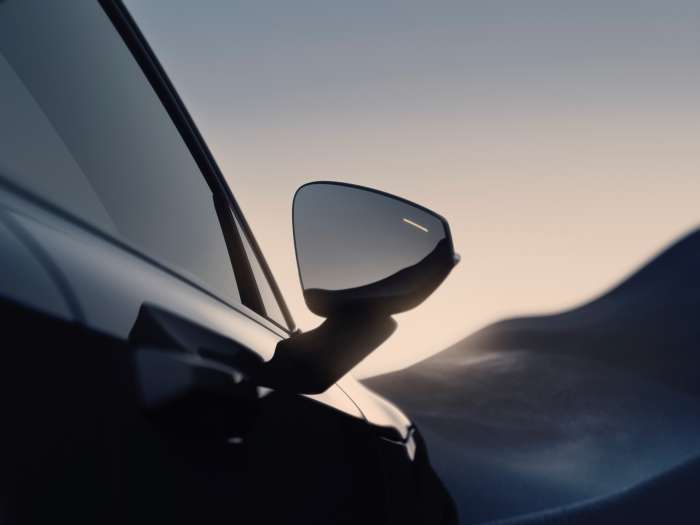 312621 The fully electric Volvo EX30 small SUV takes city safety to a new level - Première mondiale : Lancement le 7 juin 2023 de l’EX30, le petit SUV 100% électrique aux grandes performances