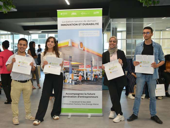 CP IC 1 - Les étudiants d'Injaz Al-Maghrib collaborent avec Vivo Energy Maroc pour concevoir la station-service du futur