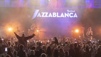 Jazzablanca 2022 scene CASA ANFA AsafAvidan©SifeElAmineHD 8987 390x220 - Jazzablanca 2025 : Clôture en apothéose aux rythmes de gnawa et d’un show explosif de Macklemore