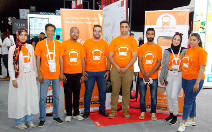 photo team markoub - MarKoub.ma lance un service innovant pour réserver les tickets d’autocar chez les épiciers “ Hanout “