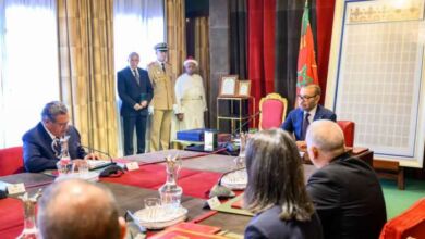 roi seisme relogement 390x220 - Séisme d'Al Haouz: détails du programme de relogement