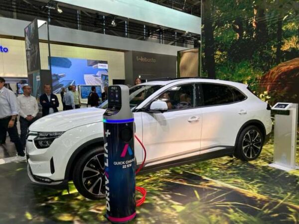 salon de munich 600x450 - Tesla et les marques Chinoises dominent le salon automobile de Munich