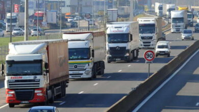 camion 390x220 - Augmentation de la TVA sur le transport de passagers et de marchandises : quels seront les effets sur les prix ?