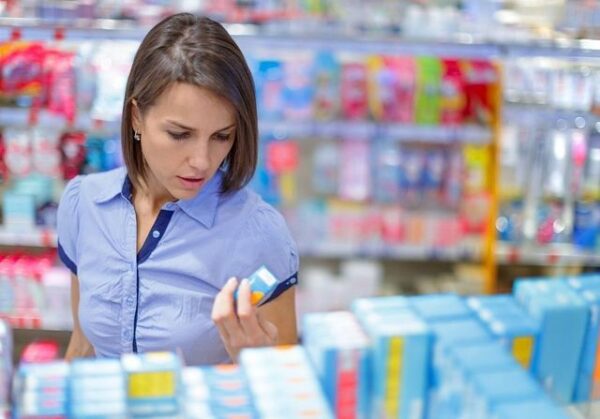 Substances indésirables dans les protections périodiques : marques et risques chimie 600x419 - Substances indésirables dans les protections périodiques : marques et risques