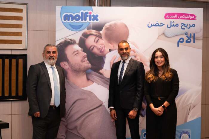 4 - Kıvanç Tatlıtuğ, “Muhannad”, devient la nouvelle figure mondiale de la campagne  télévisée Molfix axée sur la famille.