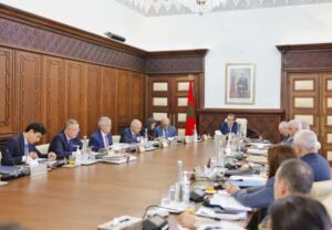 6DIRCLB6UBH3TIZXXFCKWBV42E 300x208 - 6DIRCLB6UBH3TIZXXFCKWBV42E