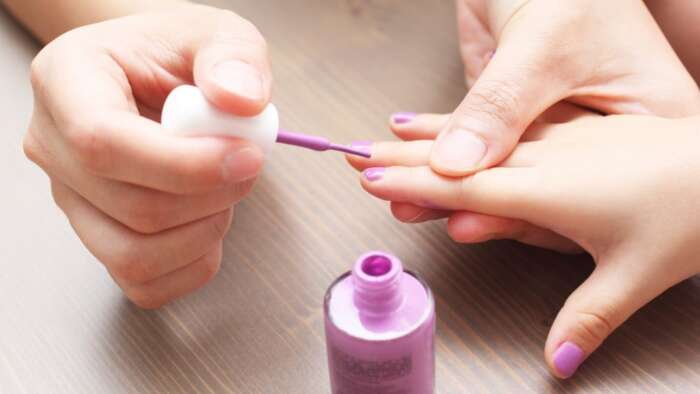 vernisenfant - Vernis à ongles conçus spécialement pour les enfants : Trois marques proposant des formules adaptées.