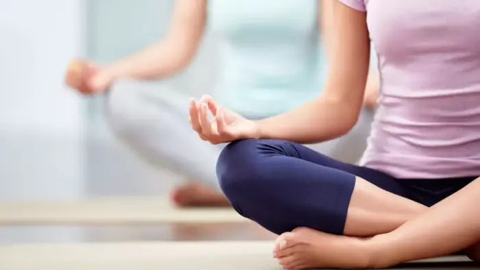 Yoga - Activité physique et santé : faire du yoga suffit-il pour être en forme ?
