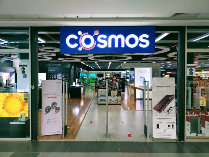 cosmos - Electroménager: crise chez Cosmos avec fermeture de magasins et repositionnement