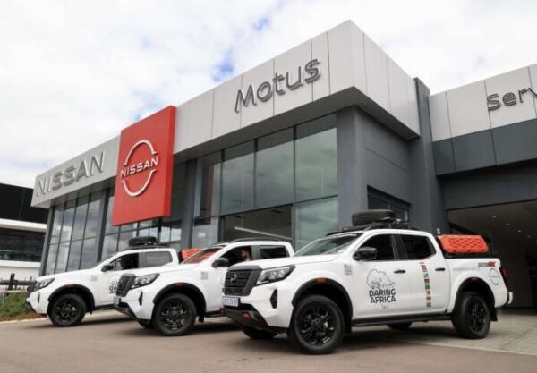 NISSAN NAVARA 3 600x417 - Une expédition audacieuse : Nissan Navara défie les frontières africaines