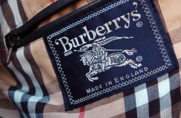 burburry 600x392 - Burberry en crise : le patron de la marque au trench iconique remplacé