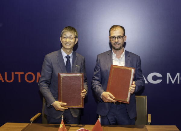 M-AUTOMOTIV DEVIENT L’IMPORTATEUR ET LE DISTRIBUTEUR EXCLUSIF DE JAC MOTORS AU MAROC, RENFORÇANT LE MARCHÉ AUTOMOBILE AVEC UNE GAMME DE VÉHICULES INNOVANTS Visuel M AUTOMOTIV 2 600x433 - M-AUTOMOTIV DEVIENT L’IMPORTATEUR ET LE DISTRIBUTEUR EXCLUSIF DE JAC MOTORS AU MAROC, RENFORÇANT LE MARCHÉ AUTOMOBILE AVEC UNE GAMME DE VÉHICULES INNOVANTS