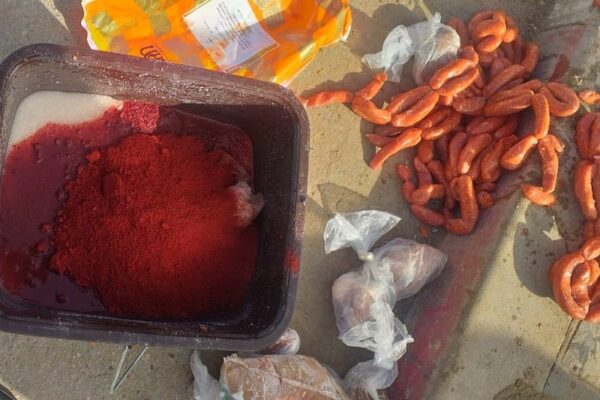 viande saisie Ksar El Kebir3 600x400 - Saisie de viandes et saucisses avariées à Ksar El Kebir