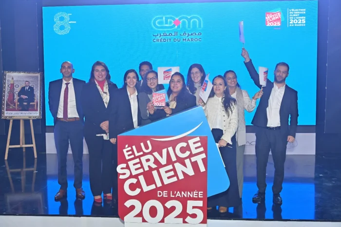 WhatsApp Image 2024 12 19 at 4 scaled - Crédit du Maroc : Lauréat du trophée "Élu service client de l'année 2025" pour la deuxième année consécutive