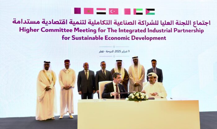 Photo signature Africorp Consortium Doha scaled - Made in Morocco: Africorp Consortium, fabricant de DoliDol, devient 3ème mondial de literie