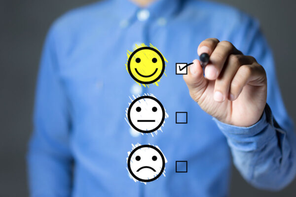 user experience 600x400 - User Experience, les avis en ligne sont "souvent biaisés ou manipulés" selon UFC-Que choisir