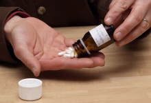 methadone 220x150 - La pénurie annoncée de méthadone et de médicaments essentiels