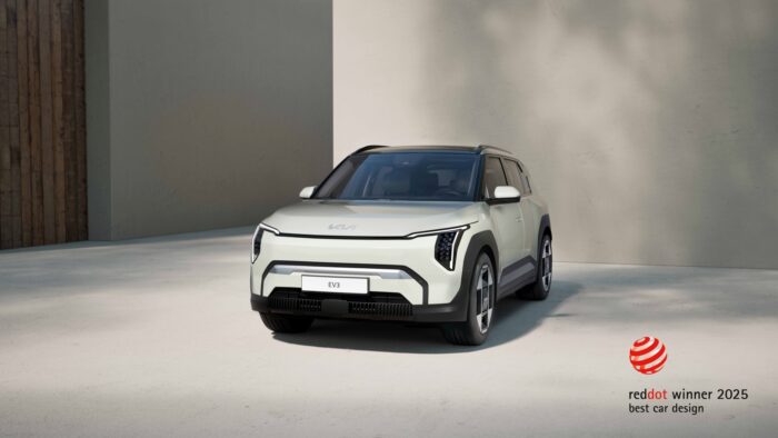 Image 3 Kia EV3 wins Red Dot Best of the Best award scaled - Le Kia EV3 sacré Voiture Mondiale de l’Année 2025 et distingué au Red Dot Award