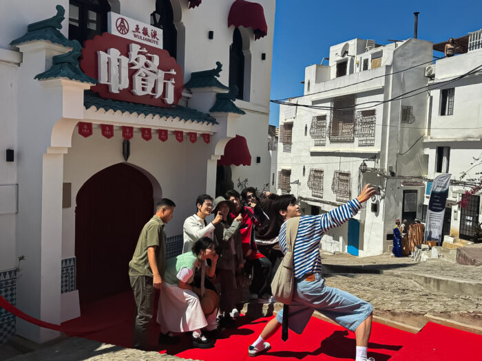 Tanger accueille l’émission culte chinoise "Chinese Restaurant" pour une saison inédite CHINESE RESTAURANT 2 scaled - Tanger accueille l’émission culte chinoise "Chinese Restaurant" pour une saison inédite