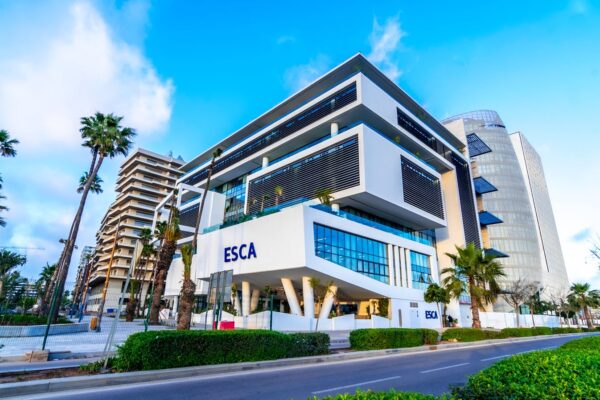 ESCA CAMPUS 600x400 - ESCA Ecole de Management obtient l’accréditation internationale AMBA