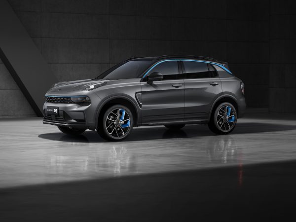 01 louder exterior Grey Front 60 600x450 - Lynk & Co fait son entrée au Maroc : une nouvelle vision de la mobilité premium