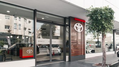 Showroom 2 390x220 - Ayant raté le mobile, Microsoft tente la voiture connectée!