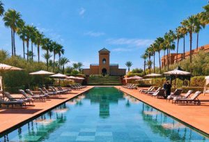 Tourisme 300x205 - Tourisme